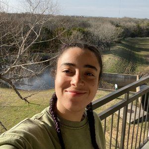 Meet your Posher, Amara